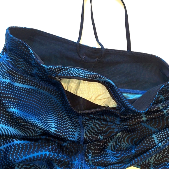 Nike Dri-fit Cropped Athletic Leggings - Picture 4 of 6